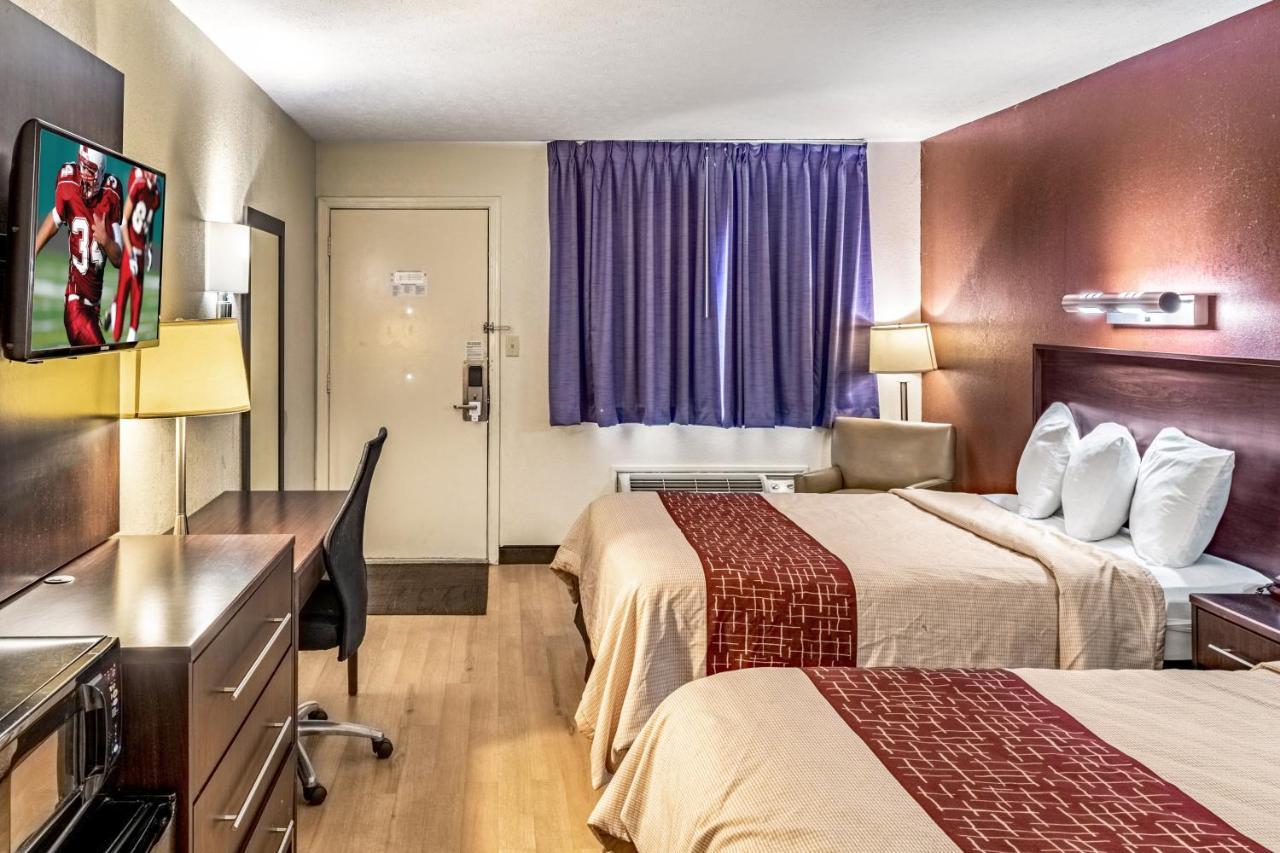 Red Roof Inn Columbus - Taylorsville Eksteriør billede