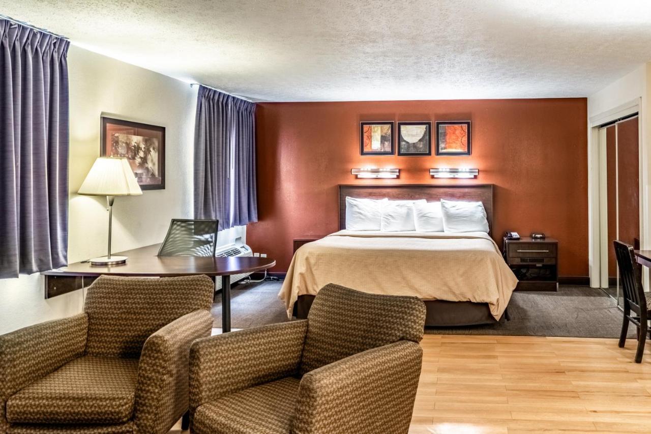 Red Roof Inn Columbus - Taylorsville Eksteriør billede
