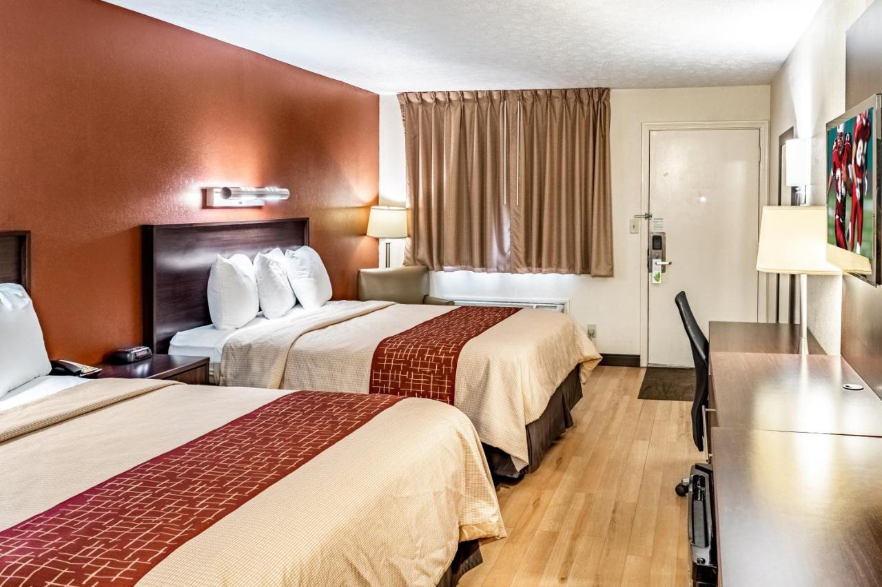 Red Roof Inn Columbus - Taylorsville Eksteriør billede